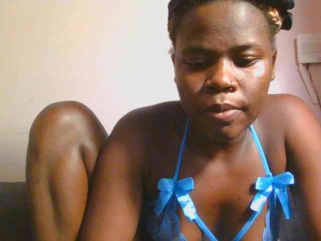 Midnightwhisper01 webcam
