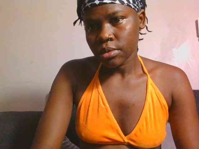Midnightwhisper01 webcam
