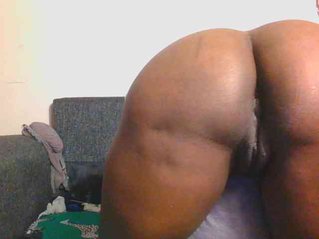 Midnightwhisper01 webcam