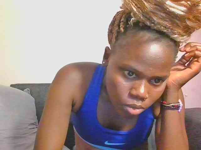 Midnightwhisper01 webcam