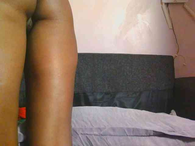 Midnightwhisper01 webcam