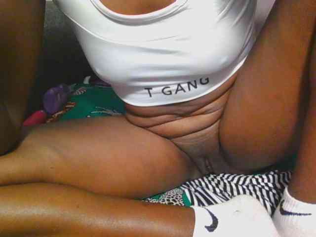 Midnightwhisper01 webcam
