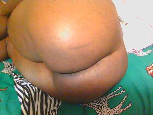 Midnightwhisper01 webcam