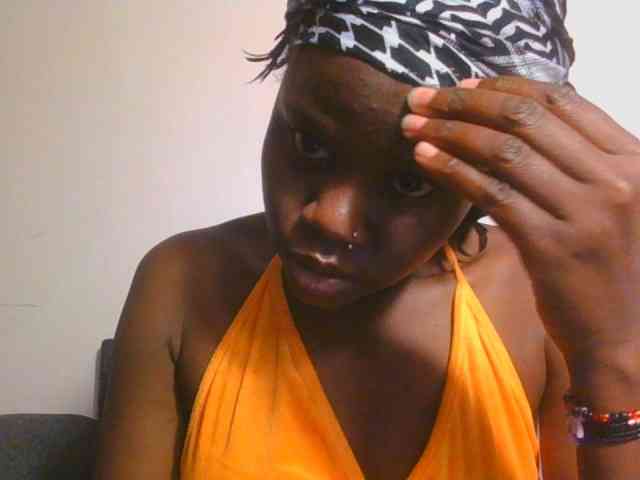 Midnightwhisper01 webcam