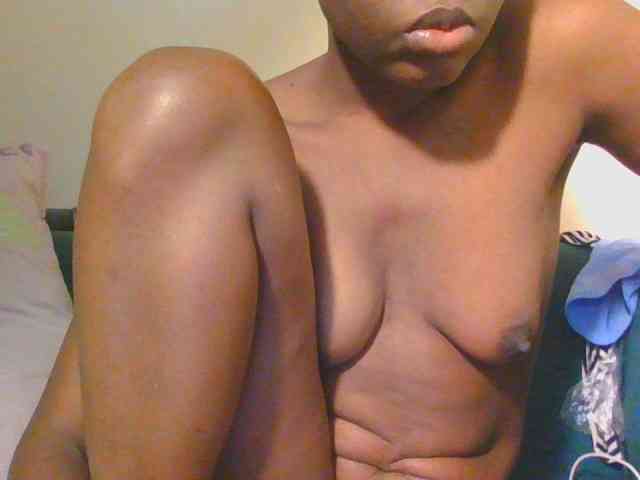 Midnightwhisper01 webcam