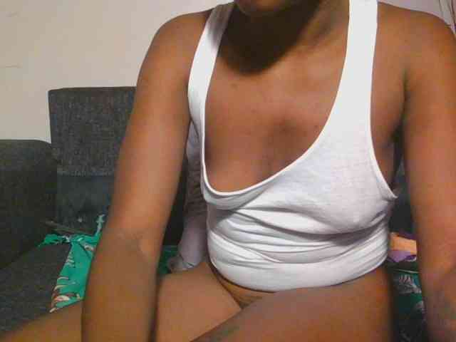 Midnightwhisper01 webcam