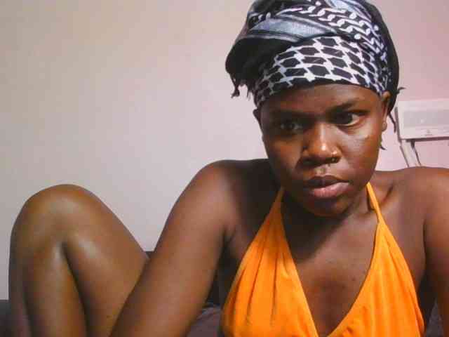 Midnightwhisper01 webcam