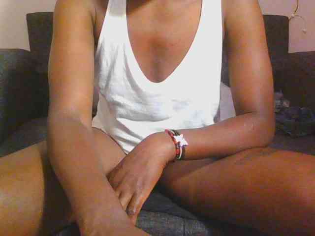 Midnightwhisper01 webcam