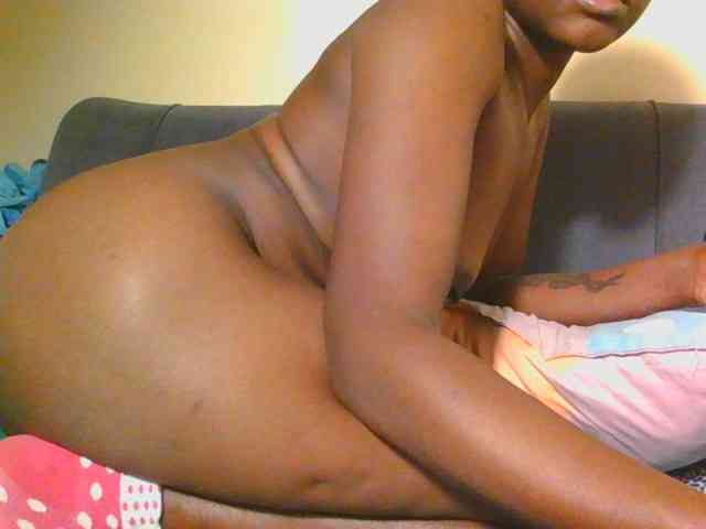 Midnightwhisper01 webcam