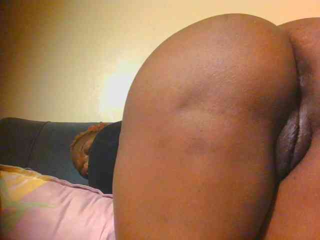 Midnightwhisper01 webcam