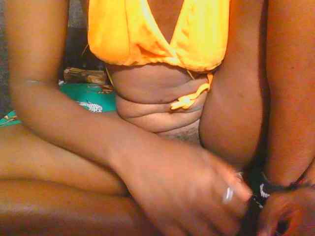 Midnightwhisper01 webcam