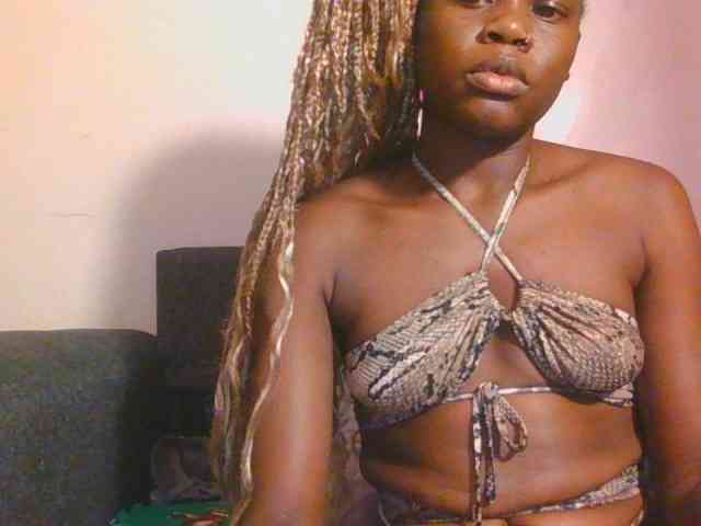 Midnightwhisper01 webcam
