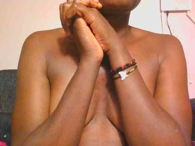 Midnightwhisper01 webcam