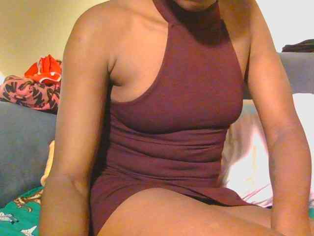 Midnightwhisper01 webcam