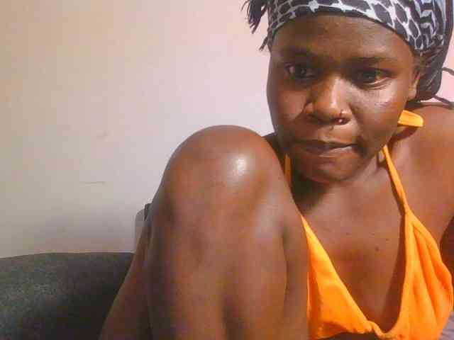 Midnightwhisper01 webcam