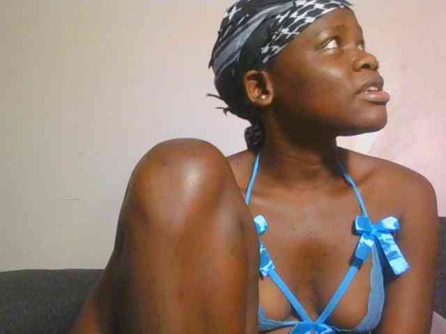 Midnightwhisper01 webcam
