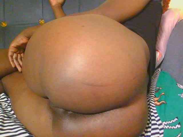 Midnightwhisper01 webcam