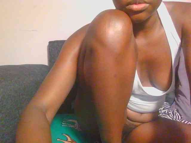 Midnightwhisper01 webcam