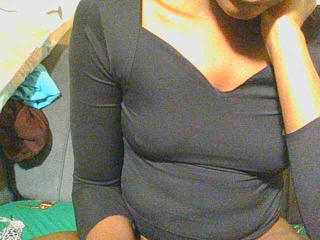 Midnightwhisper01 webcam