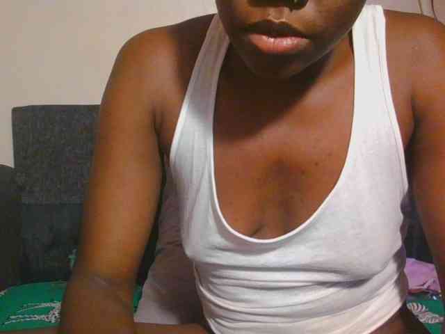 Midnightwhisper01 webcam