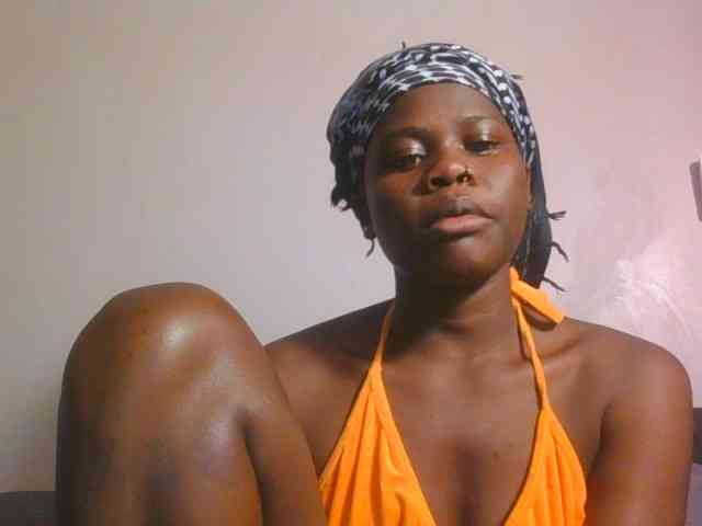 Midnightwhisper01 webcam