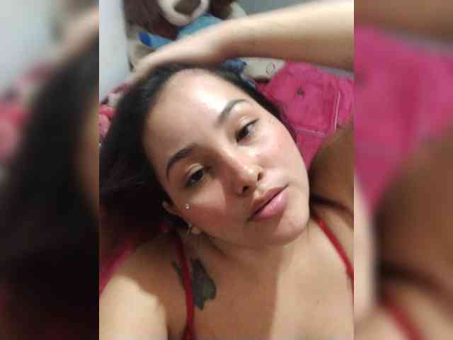 IvannaVega26 webcam