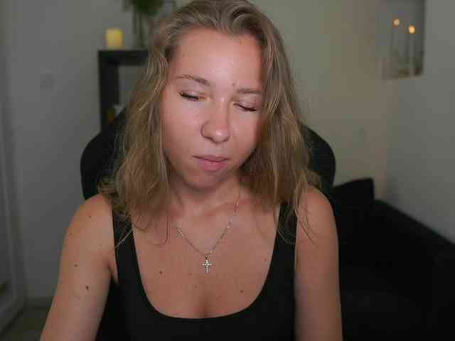 VivienVance webcam