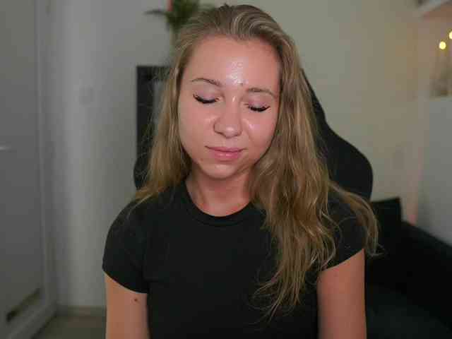VivienVance webcam