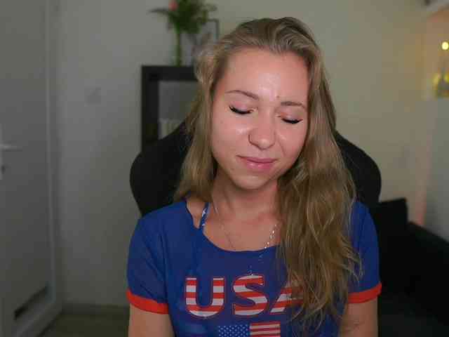 VivienVance webcam