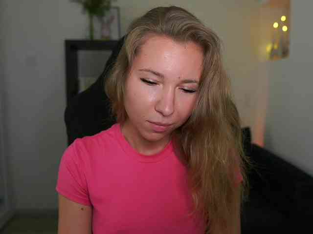 VivienVance webcam