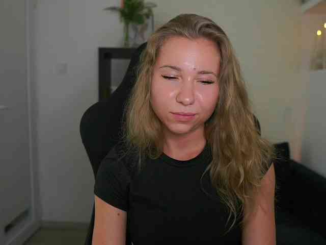 VivienVance webcam
