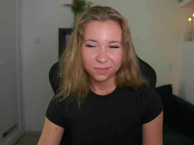 VivienVance webcam