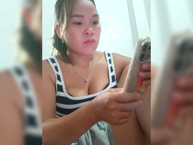 sena-baby live cam on BongaCams