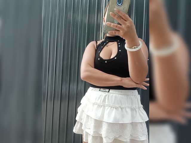 sena-baby live cam on BongaCams
