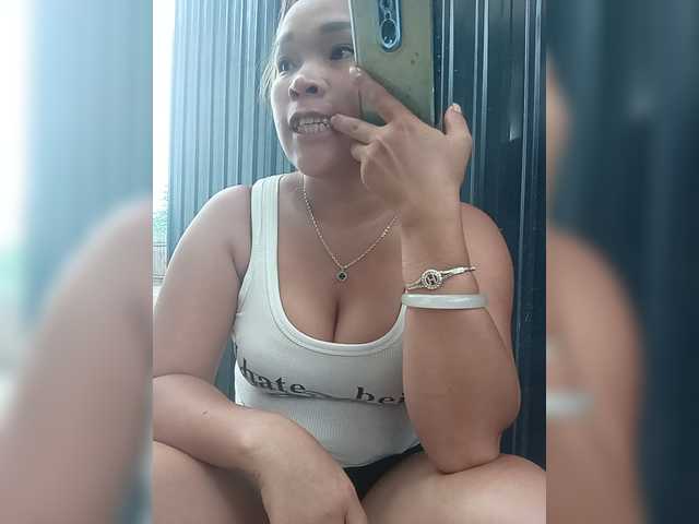 sena-baby live cam on BongaCams
