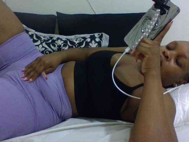 peachmodeon webcam