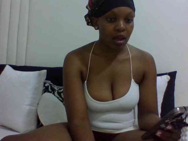 peachmodeon webcam