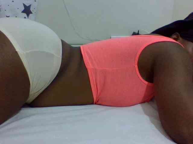 peachmodeon webcam