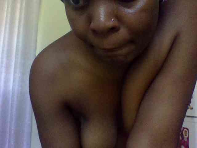 peachmodeon webcam