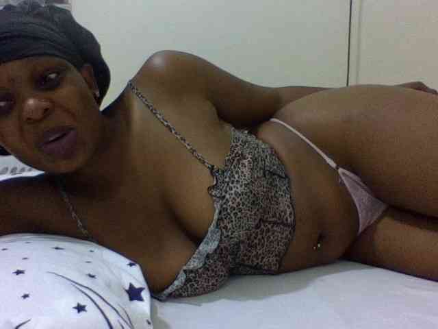 peachmodeon webcam