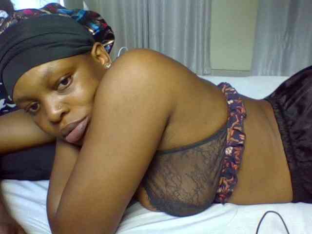 peachmodeon webcam