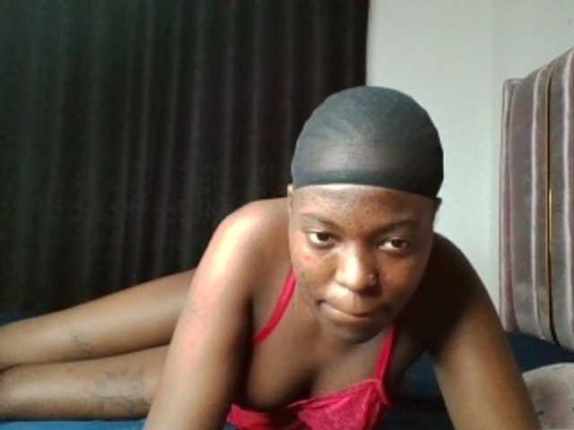 Bebes22 live cam on BongaCams