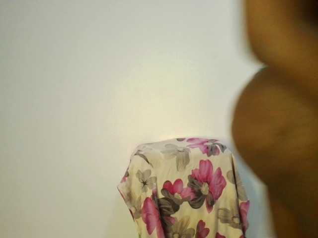 Bebes22 live cam on BongaCams