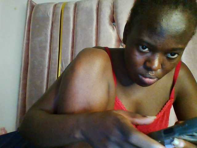 Bebes22 live cam on BongaCams