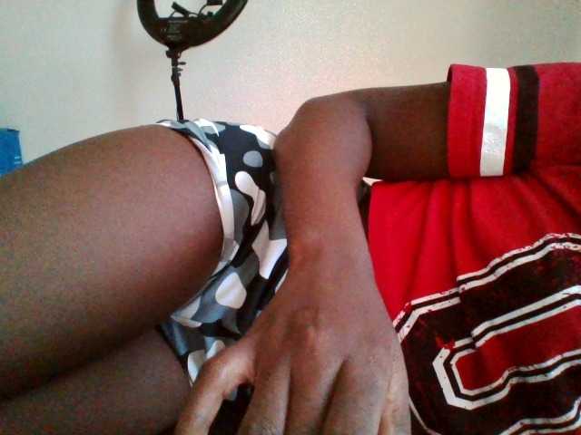 Bebes22 live cam on BongaCams