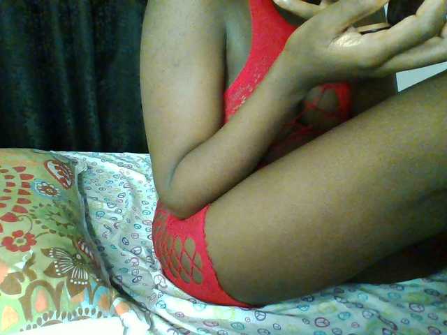 Bebes22 live cam on BongaCams