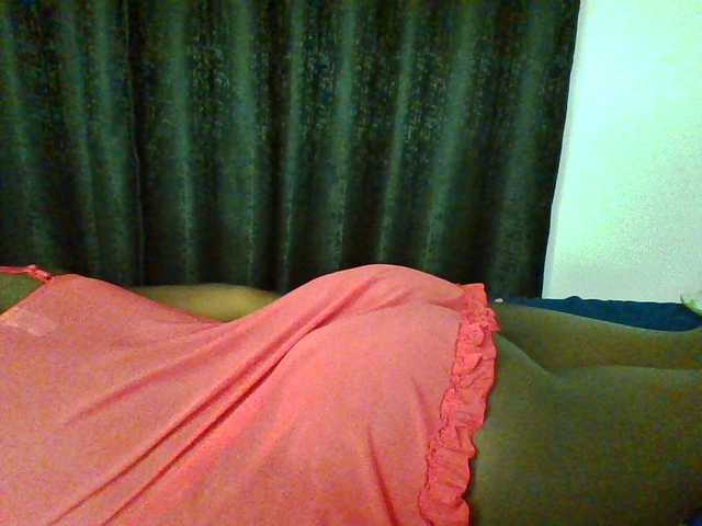 Bebes22 live cam on BongaCams