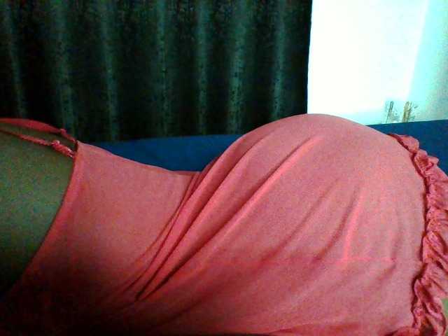 Bebes22 live cam on BongaCams