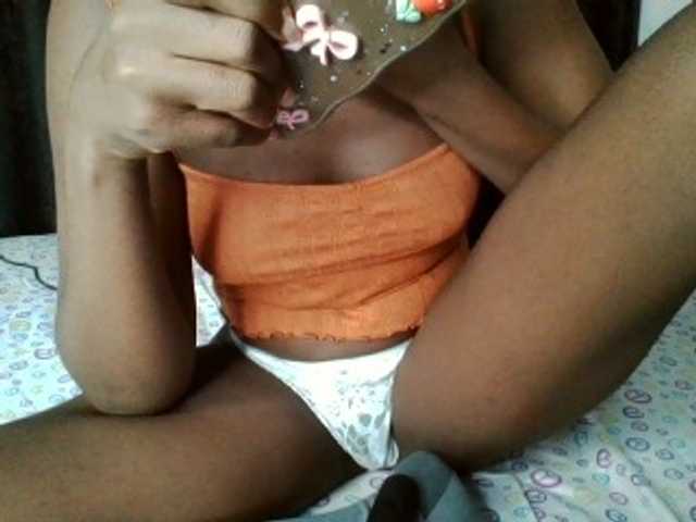 Bebes22 live webcam show