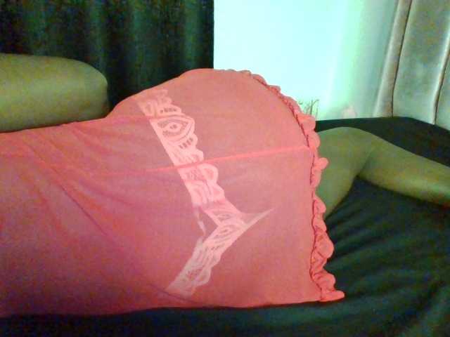 Bebes22 live cam on BongaCams